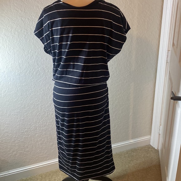 ❤️ATHLETA DRESS❤️ - Picture 5 of 5